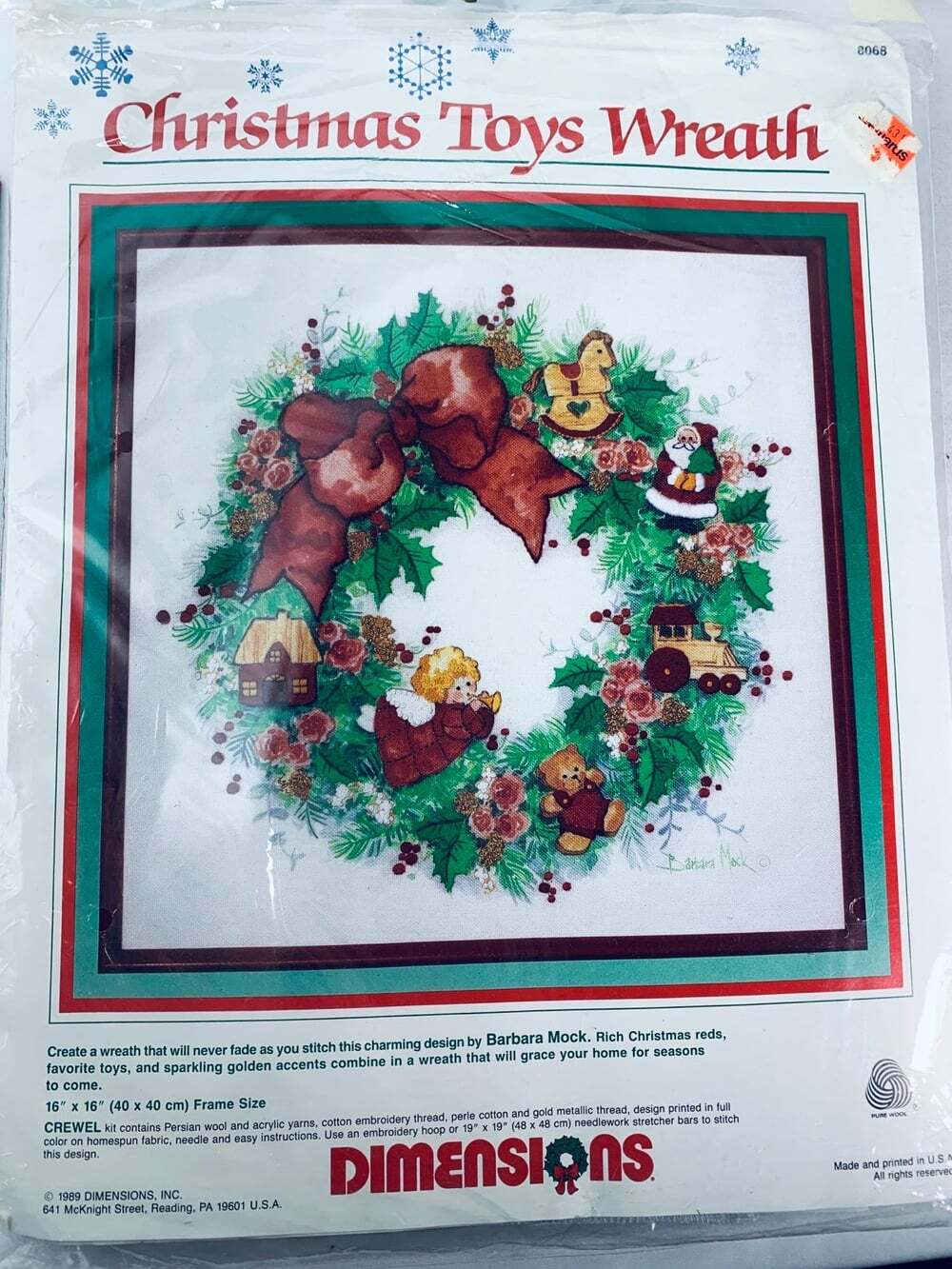 Crewel Kit CHRISTMAS TOYS WREATH #8068 1989